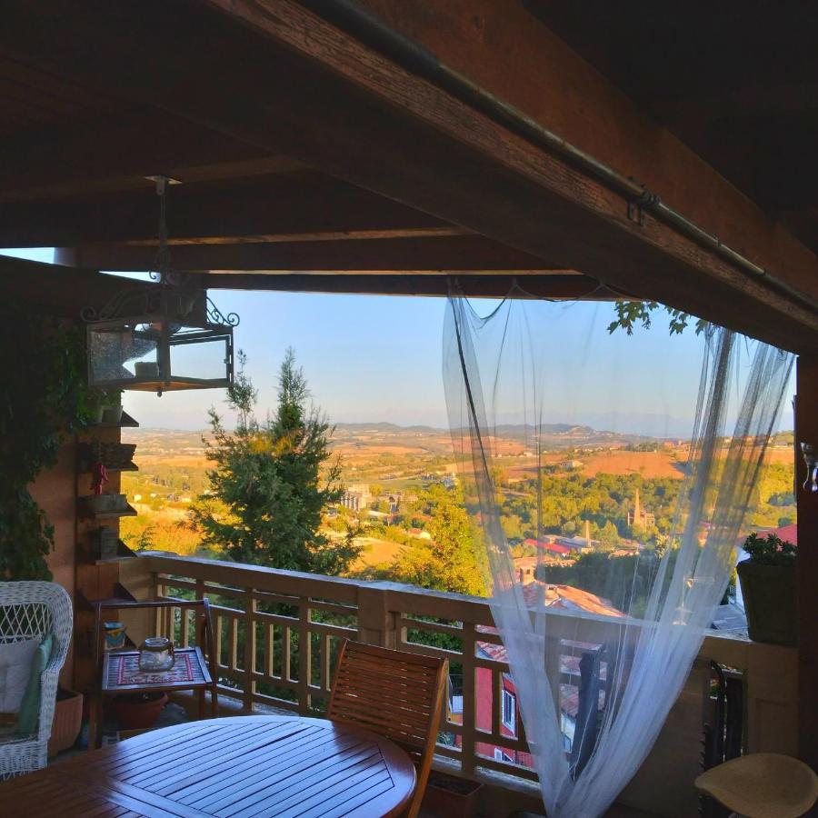 Apartamento La Terrazza Sul Monferrato Ozzano Monferrato Exterior foto