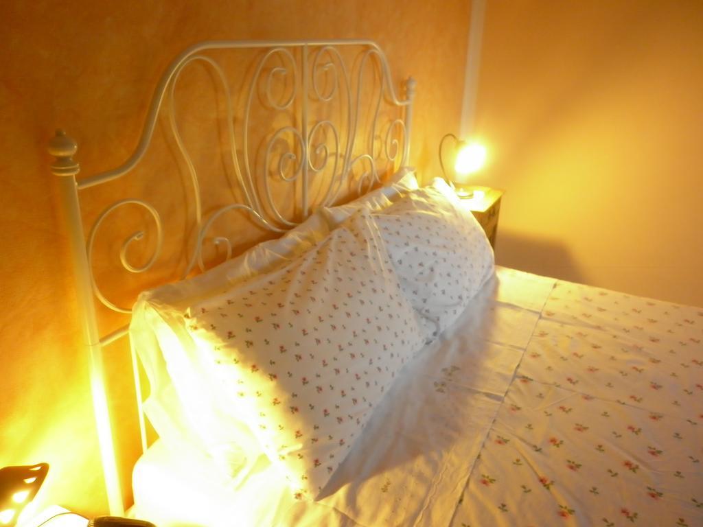 Apartamento La Terrazza Sul Monferrato Ozzano Monferrato Habitación foto