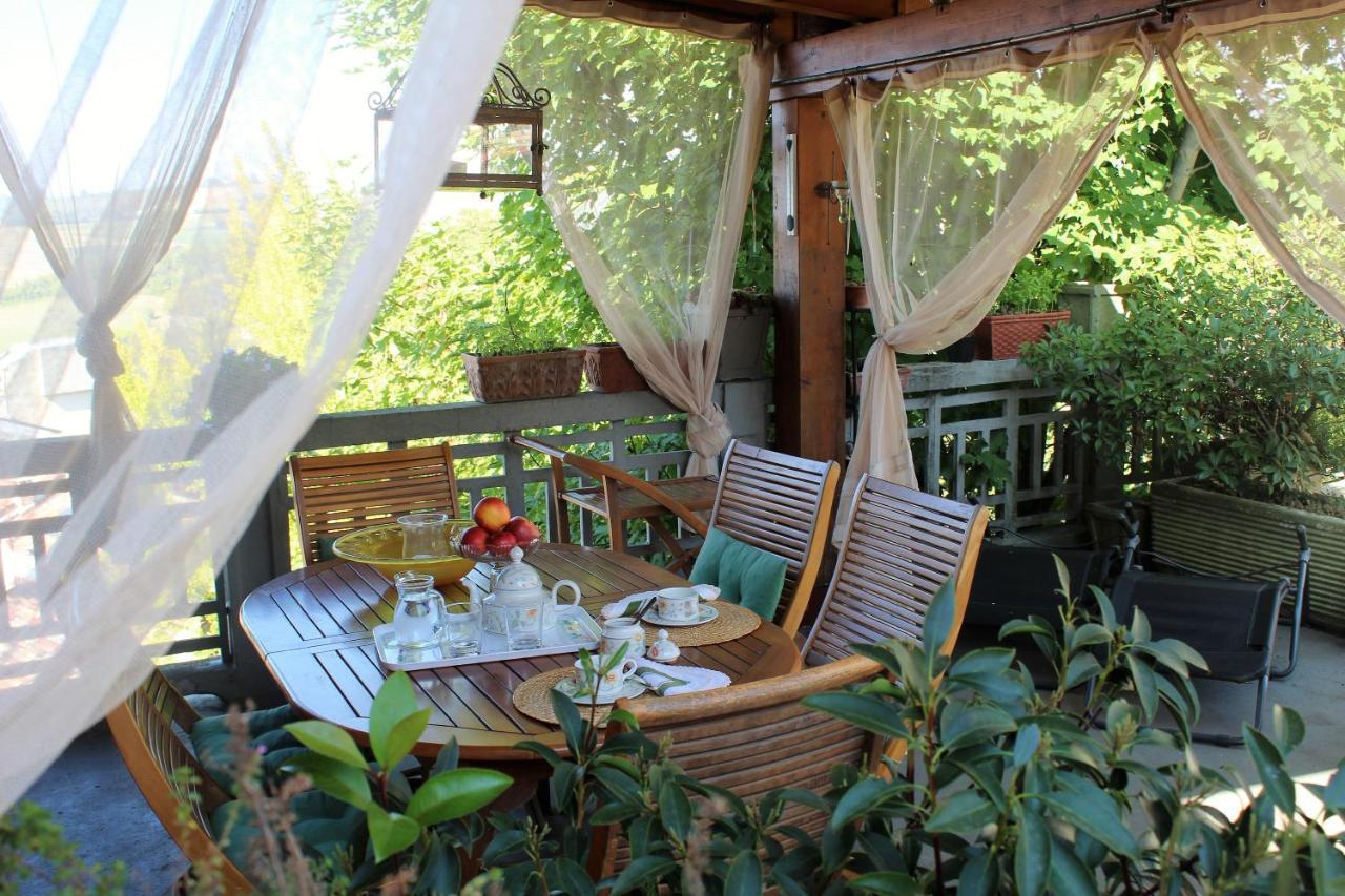 Apartamento La Terrazza Sul Monferrato Ozzano Monferrato Exterior foto